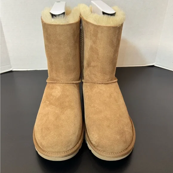 Women’s UGG Bailey bow ll boot - Picture 2 of 5